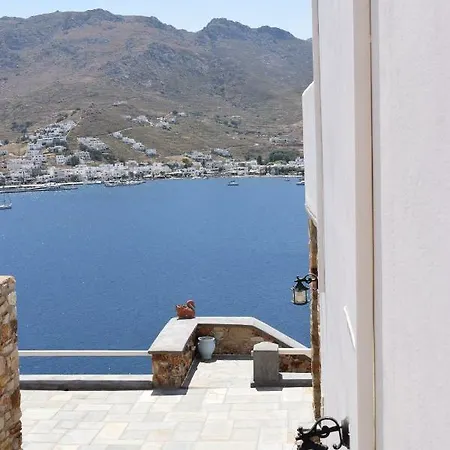 Niovi Serifos Ливадион