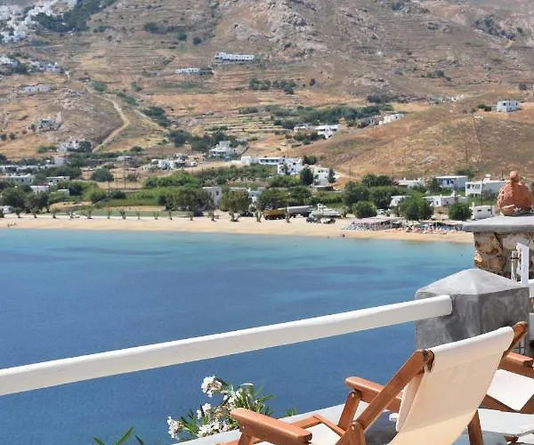 Niovi Serifos